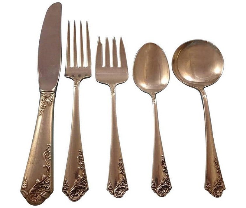 Amston Sterling Silver Breath of Spring II Flatware Set 33 Pieces with Storage Chest: Amston Sterling Silver Breath of Spring II Flatware Set 33 Pieces with Storage Chest Elevate your dining experience with the exquisite Breath of Spring II flatware set by Amston Silver. This elegant c
