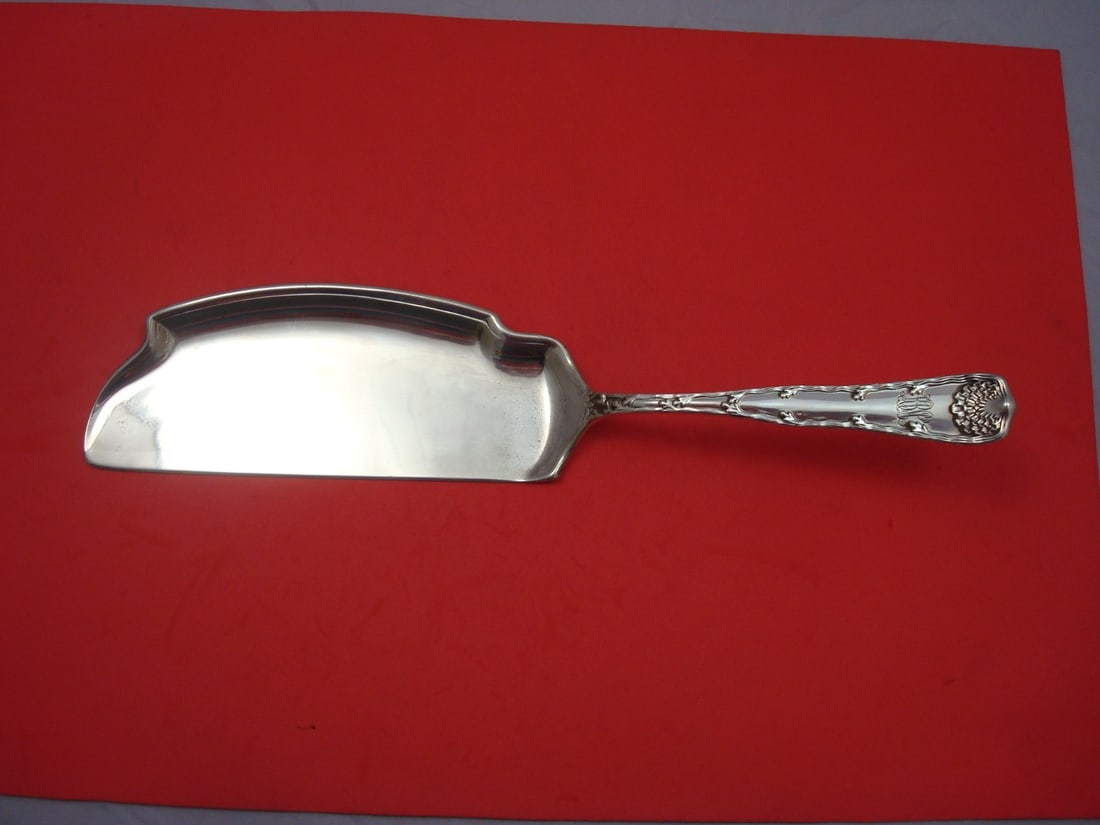 Tiffany & Co. Wave Edge Sterling Silver Crumber 13" Monogrammed: Tiffany & Co. Wave Edge Sterling Silver Crumber 13" Monogrammed Introducing the Wave Edge Crumber by Tiffany & Co., a stunning piece crafted from high-quality sterling silver. This elegant 13" crumber