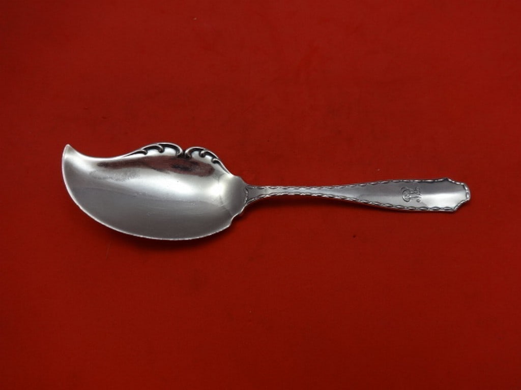 Tiffany & Co. Marquise Sterling Silver Jelly Server 6 3/4": Tiffany & Co. Marquise Sterling Silver Jelly Server 6 3/4" Elevate your dining experience with this exquisite Marquise Jelly Server by Tiffany & Co. Crafted from high-quality sterling silver, this pie