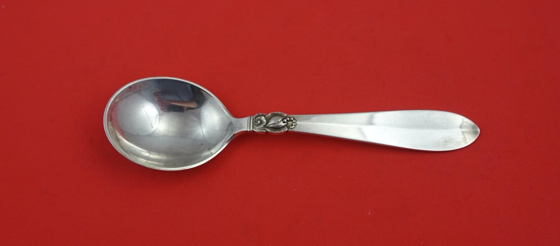 Frigast Princess Fuchsia Sterling Silver Cream Soup Spoon 6 3/8": Frigast Princess Fuchsia Sterling Silver Cream Soup Spoon 6 3/8" This exquisite cream soup spoon is crafted in sterling silver and features the elegant Princess Fuchsia pattern by Frigast. Measuring 6
