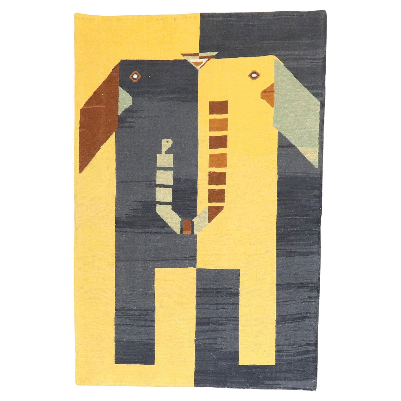 Mid-Century Modern Elephant Face Persian Kilim Wool 39 x 53: Mid-Century Modern Elephant Face Persian Kilim Wool 39 x 53 This stunning Elephant Face Persian Kilim showcases a unique abstract square design inspired by an elephant's face, making it a striking add
