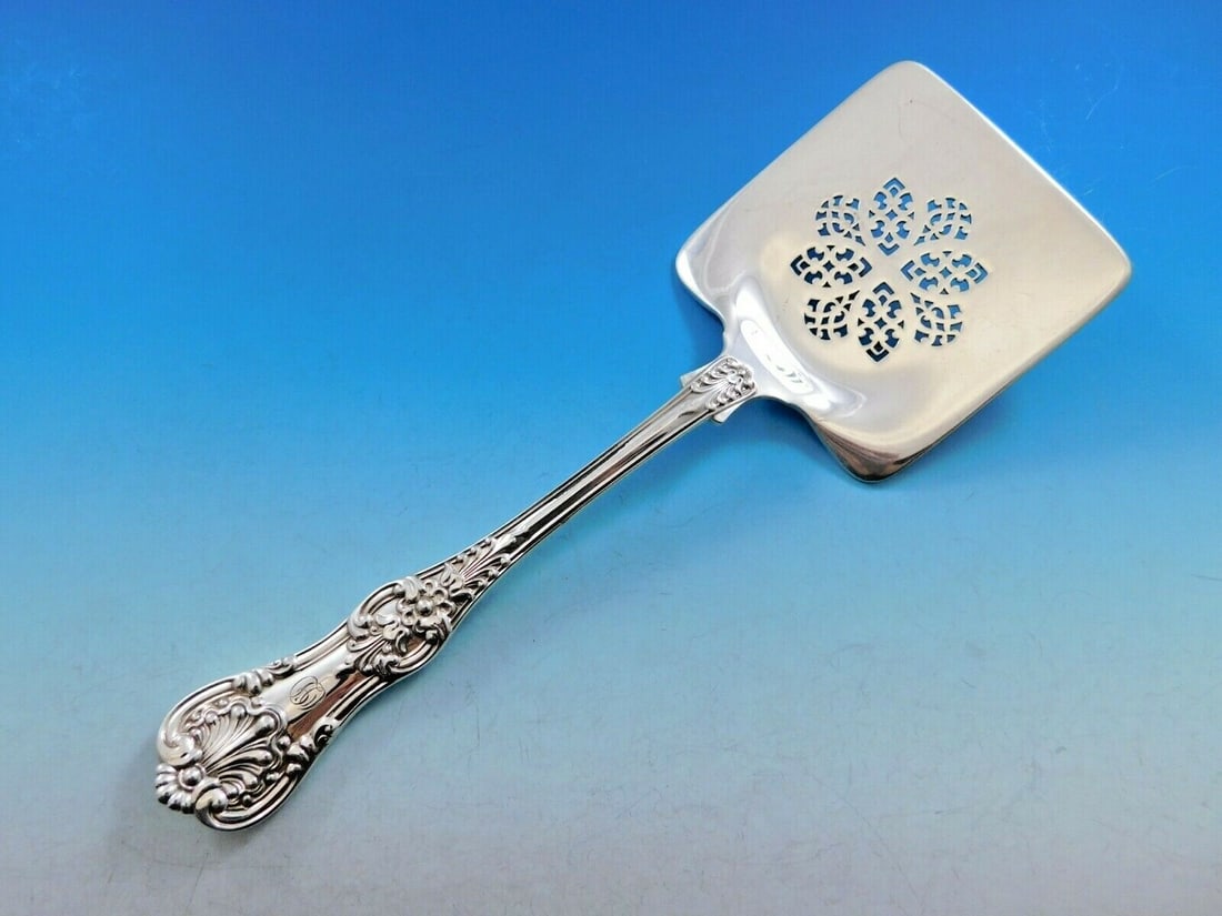 Tiffany & Co English King Sterling Silver Waffle Server with Snowflake Design: Tiffany & Co English King Sterling Silver Waffle Server with Snowflake Design This exquisite waffle server from Tiffany & Co. is crafted from sterling silver and features the elegant English King patt