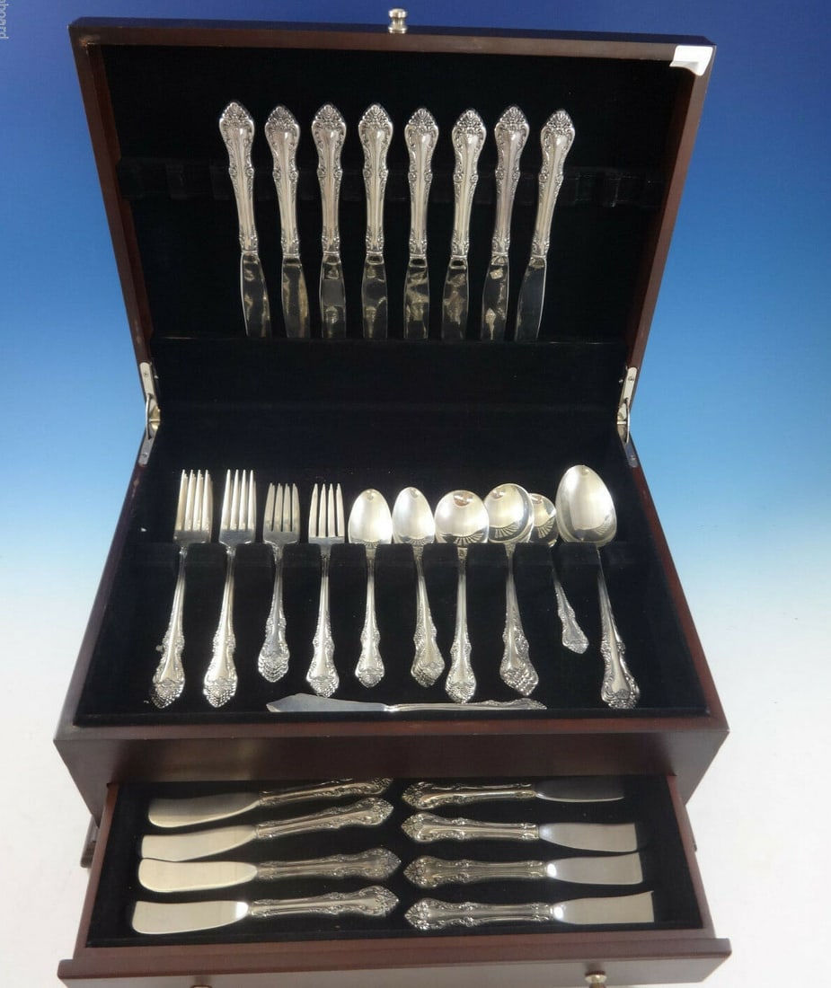 Oneida Melbourne Sterling Silver Flatware Set for 8 52 Pieces: Oneida Melbourne Sterling Silver Flatware Set for 8 52 Pieces Introduce elegance to your dining experience with the Melbourne Sterling Silver Flatware Set by Oneida. This exquisite set, designed for s