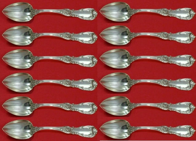 Reed and Barton Burgundy Sterling Silver Grapefruit Spoon Set 12pc 6 inch: Reed and Barton Burgundy Sterling Silver Grapefruit Spoon Set 12pc 6 inch Enhance your dining experience with this exquisite 12-piece set of grapefruit spoons from the renowned Reed & Barton, featurin