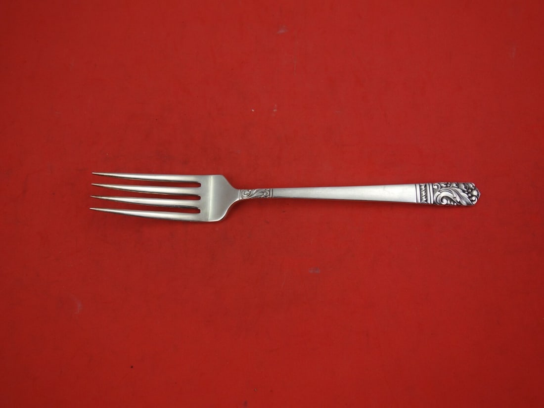 Oneida Mansion House Sterling Silver Fork 7.25 Inch: Oneida Mansion House Sterling Silver Fork 7.25 Inch This elegant regular fork is part of the Mansion House pattern by Oneida, crafted from high-quality sterling silver. Measuring 7 1/4 inches, it show