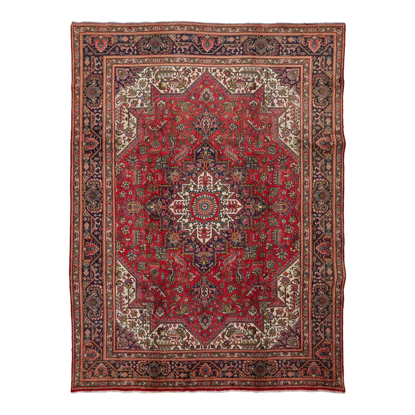 Vintage Heriz Handmade Wool Rug Red Medallion 9'6 x 12'9: Vintage Heriz Handmade Wool Rug Red Medallion 9'6 x 12'9 This exquisite Vintage Heriz Handmade Wool Rug features a captivating red field adorned with a stunning multicolor medallion design. With dimen