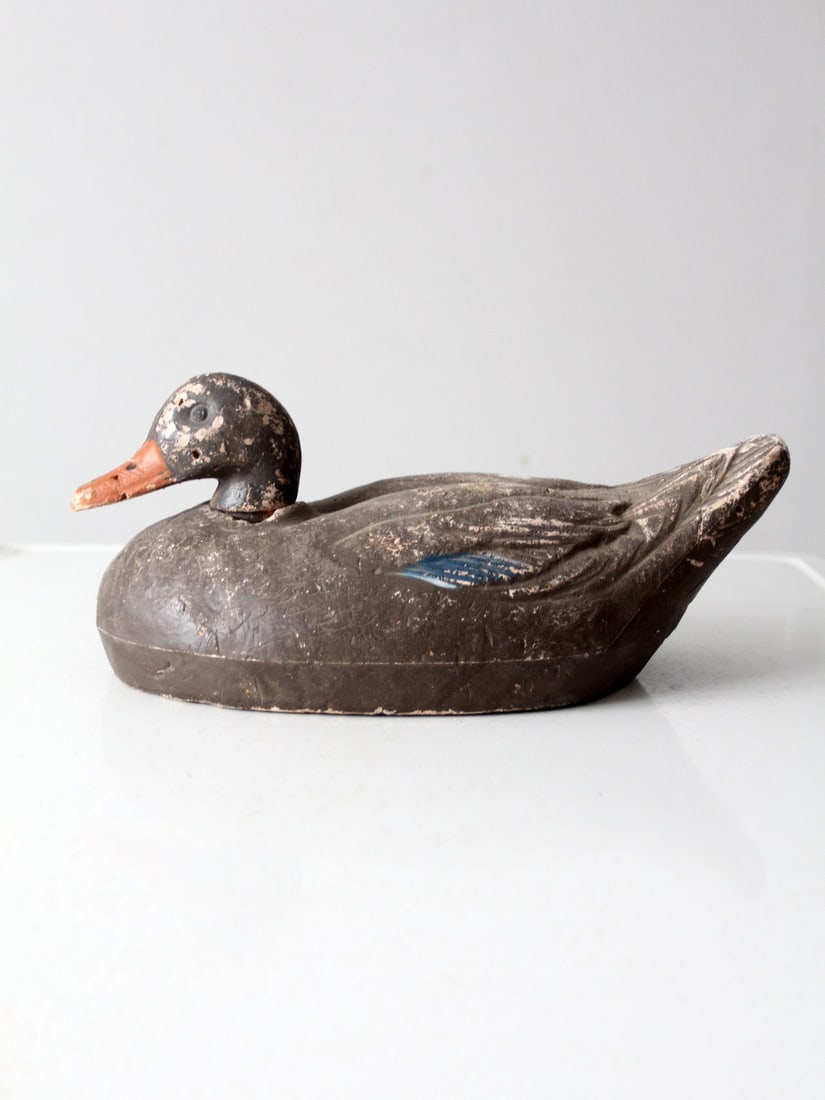 Vintage Carry-Lite Mallard Hen Decoy Lightweight Hand-Painted Rustic Decor: Vintage Carry-Lite Mallard Hen Decoy Lightweight Hand-Painted Rustic Decor This vintage mid-20th century Carry-Lite mallard hen decoy from Milwaukee is a delightful addition to any rustic decor. Featu