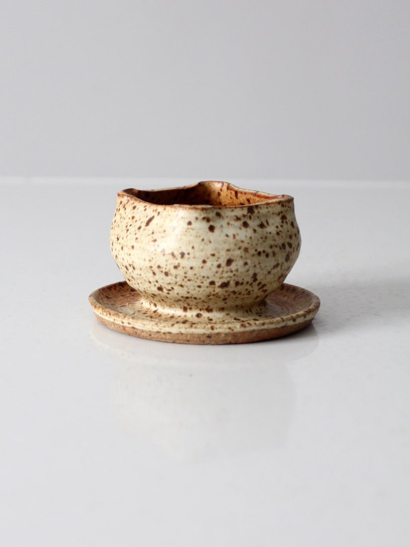 Vintage Studio Pottery Footed Bowl Creamy Speckled Glaze (1 of 8)