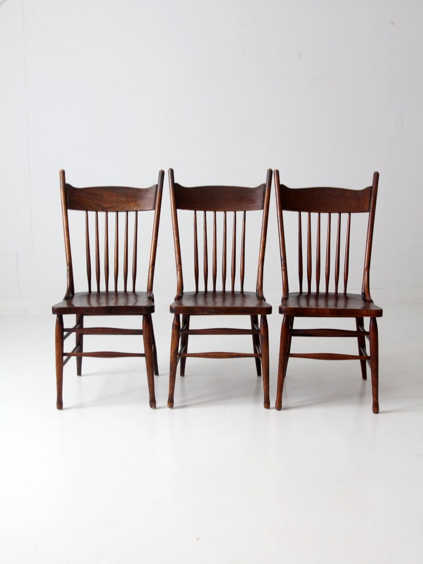 Set of 3 Antique Spindle Back Dining Chairs Oak Veneer (1 of 10)