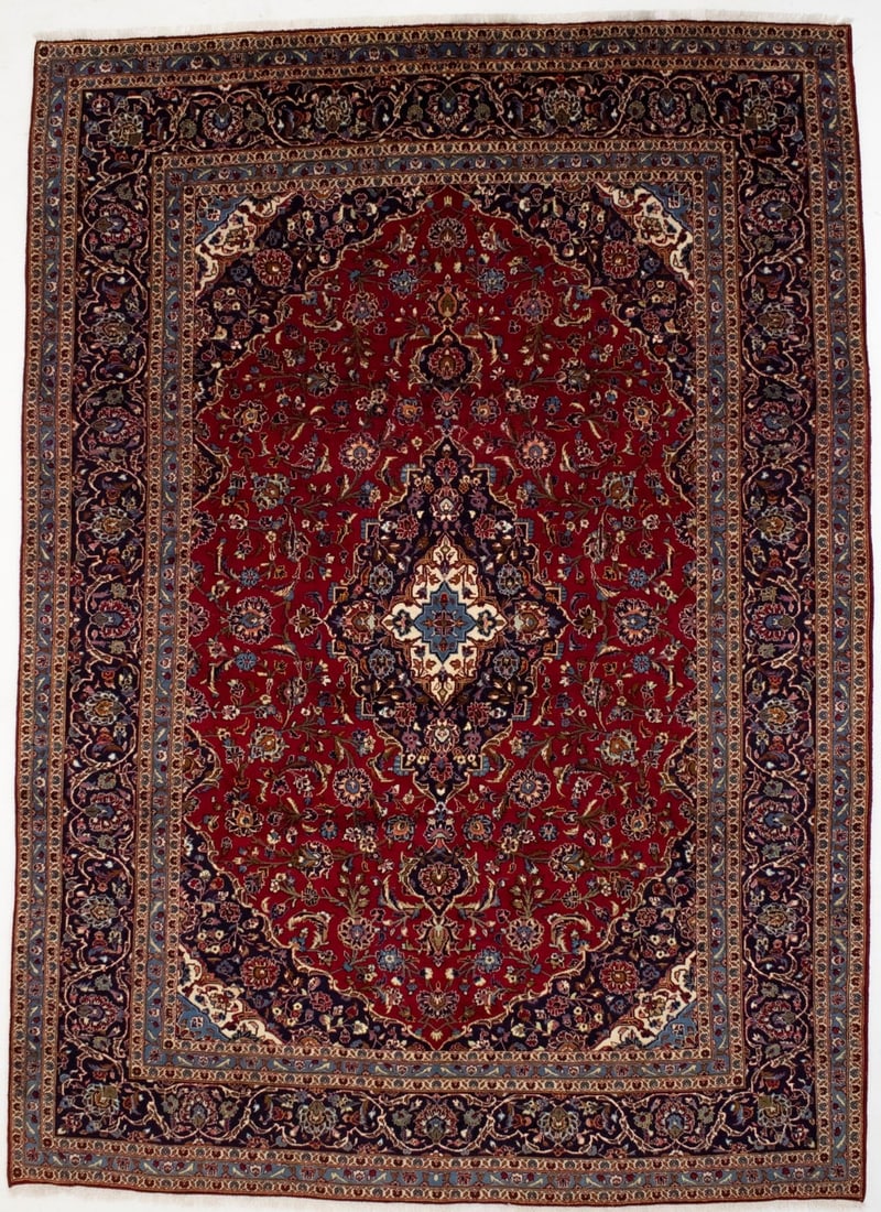 Handmade Vintage Oriental Rug 13'6 x 9'7 Floral Design Wool: Handmade Vintage Oriental Rug 13'6 x 9'7 Floral Design Wool Enhance your home with this exquisite 9'7" x 13'6" Handmade Vintage Oriental Rug, featuring a traditional floral design that adds elegance t