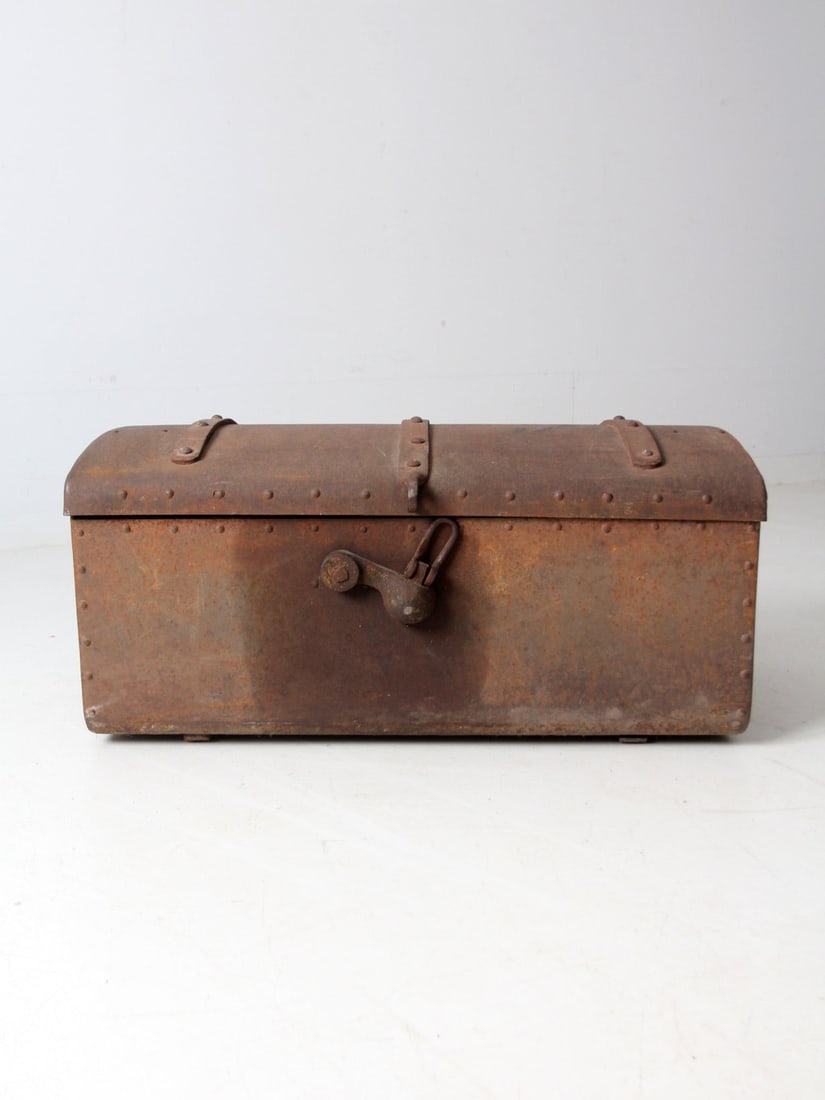 Vintage Industrial Antique Riveted Iron Trunk with Domed Lid (1 of 17)