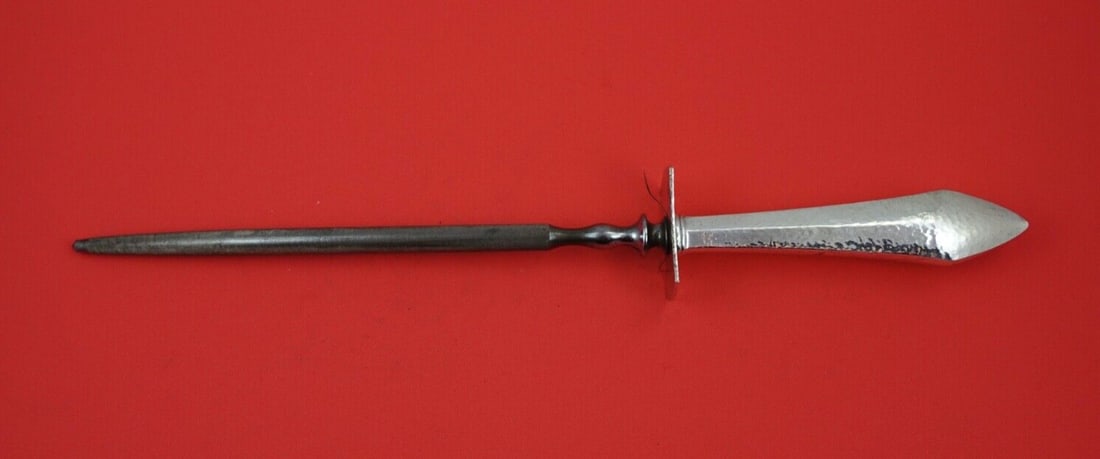 Durgin Chatham Sterling Silver Roast Carving Hone 13 5/8": Durgin Chatham Sterling Silver Roast Carving Hone 13 5/8" Presenting the Chatham Roast Carving Hone by Durgin, a beautifully crafted piece from the early to mid-20th century. This sterling silver carv