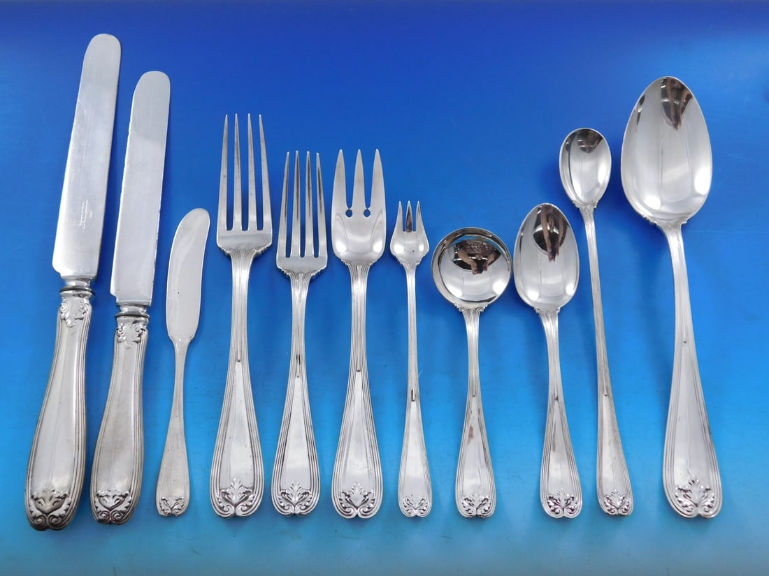 Tiffany Colonial Sterling Silver Flatware Set 255 Pieces Service for 12: Tiffany Colonial Sterling Silver Flatware Set 255 Pieces Service for 12 This exquisite Colonial flatware set by Tiffany & Co. features a timeless design and is composed of 255 pieces, perfect for eleg