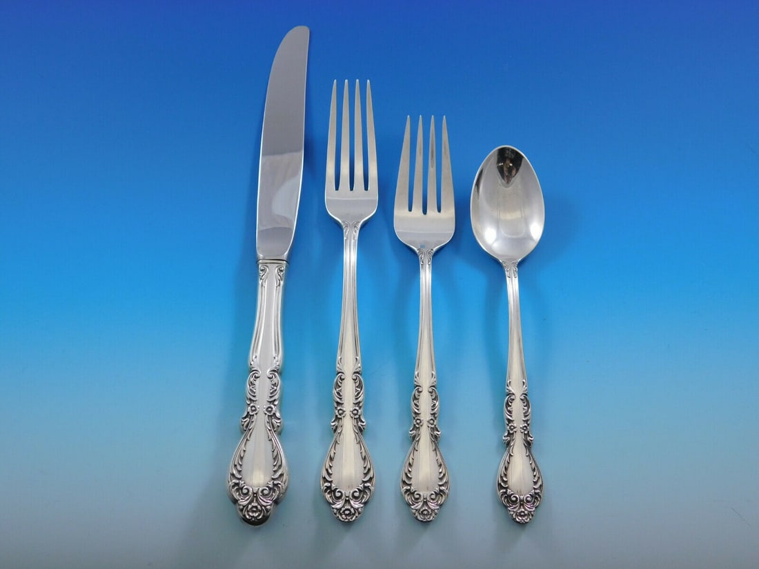 International Sterling Silver Old Charleston 4-Piece Place Setting: International Sterling Silver Old Charleston 4-Piece Place Setting Enhance your dining experience with this exquisite Old Charleston place setting by International Sterling. Crafted from high-quality