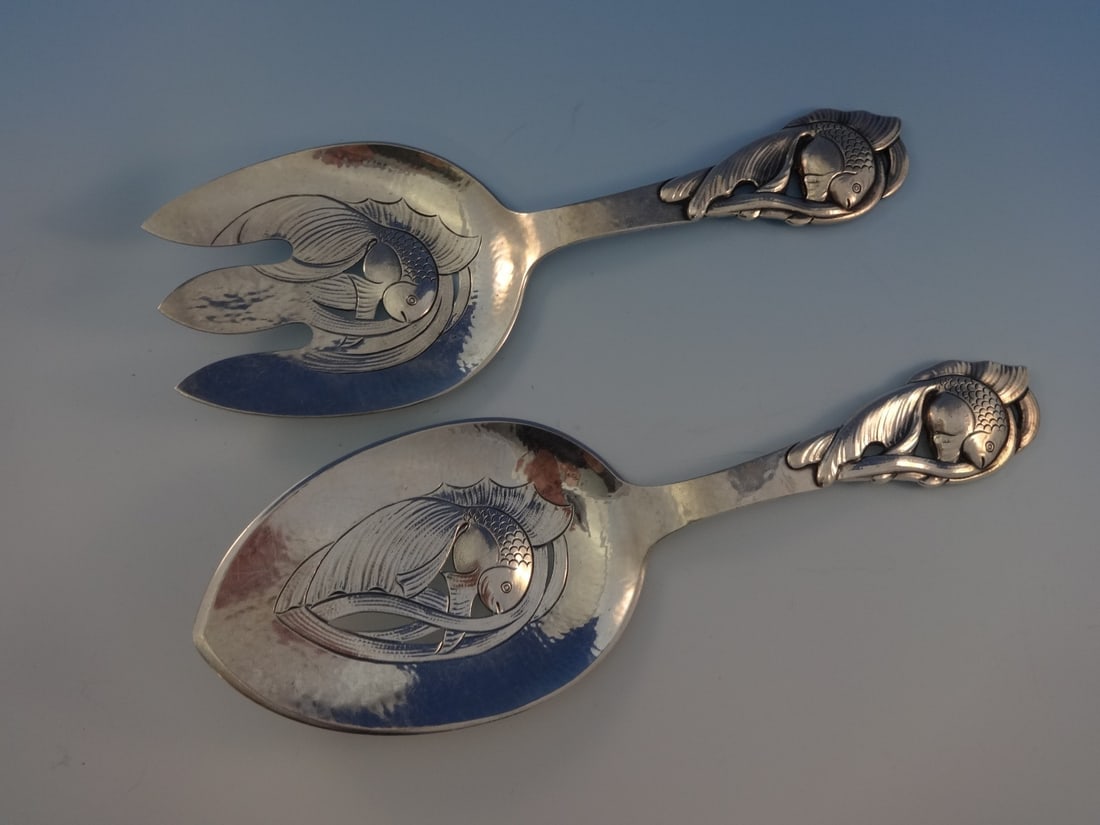 Danish 1937 Sterling Silver Fish Serving Set 2-Piece Hand Hammered: Danish 1937 Sterling Silver Fish Serving Set 2-Piece Hand Hammered This exquisite Danish Sterling Silver Fish Serving Set features a 2-piece design, beautifully hand-crafted from 826 silver and dated