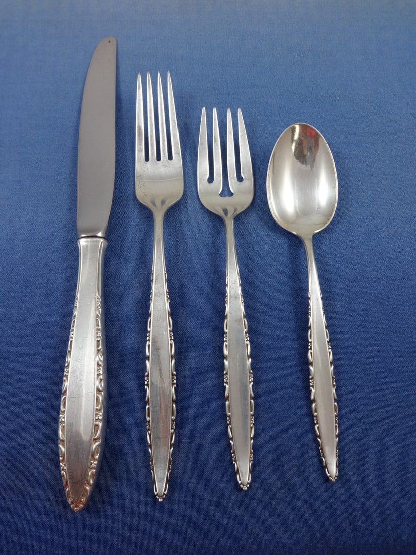 Lunt Lace Point Sterling Silver Flatware Set for 12 51 Pieces: Lunt Lace Point Sterling Silver Flatware Set for 12 51 Pieces Enhance your dining experience with the Lace Point Sterling Silver Flatware Set by Lunt, specially designed for 12 people. This exquisite