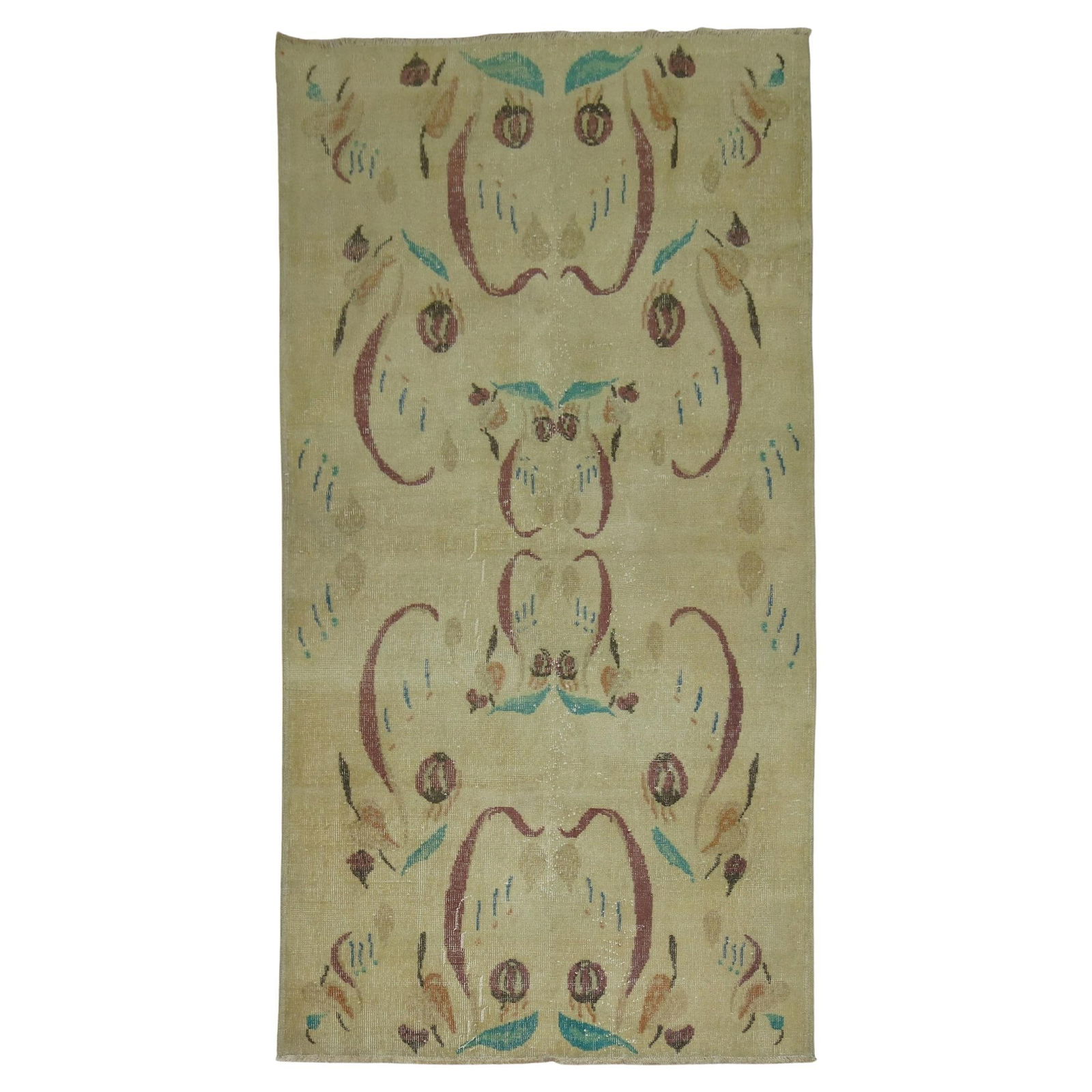 Vintage Turkish Wool Art Deco Rug 3'11 x 7'3 Mid-20th Century: Vintage Turkish Wool Art Deco Rug 3'11 x 7'3 Mid-20th Century Discover the elegance of this mid-20th century Turkish Art Deco rug, showcasing a unique design that reflects the artistic trends of its t