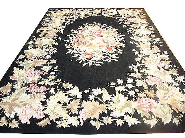 Luxurious 6' x 9' Black Aubusson Hand-Knotted Area Rug: Luxurious 6' x 9' Black Aubusson Hand-Knotted Area Rug Free continental US Shipping Introducing the 6' x 9' Black Aubusson Weave Rug, a stunning embodiment of classic sophistication and intricate craf