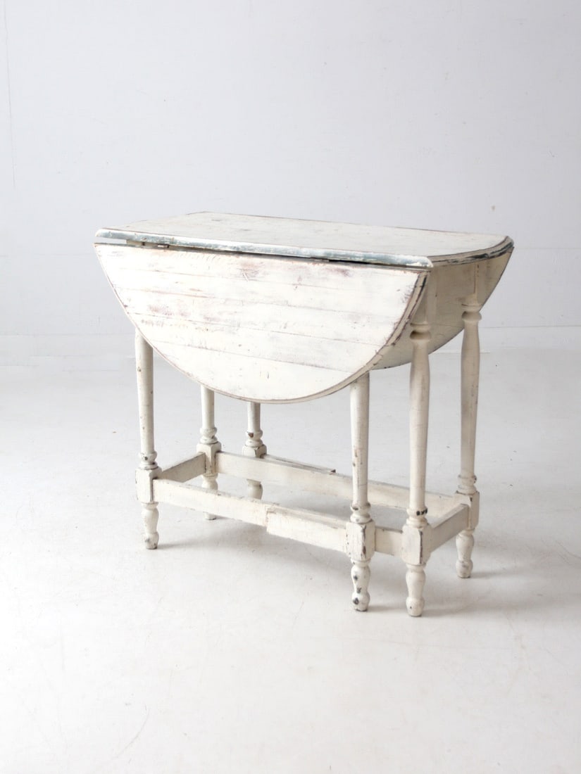 Antique White Gate Leg Table with Turned Legs and Drop Leaves (1 of 18)