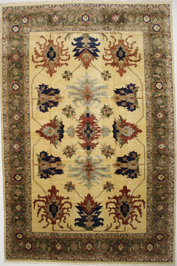 Vintage Hand-Knotted 13x19 Serapi Oriental Wool Rug: Vintage Hand-Knotted 13x19 Serapi Oriental Wool Rug Elevate your living space with this exquisite oversized hand-knotted Serapi vintage oriental rug, measuring 19'5" x 12'9". Crafted from high-quality