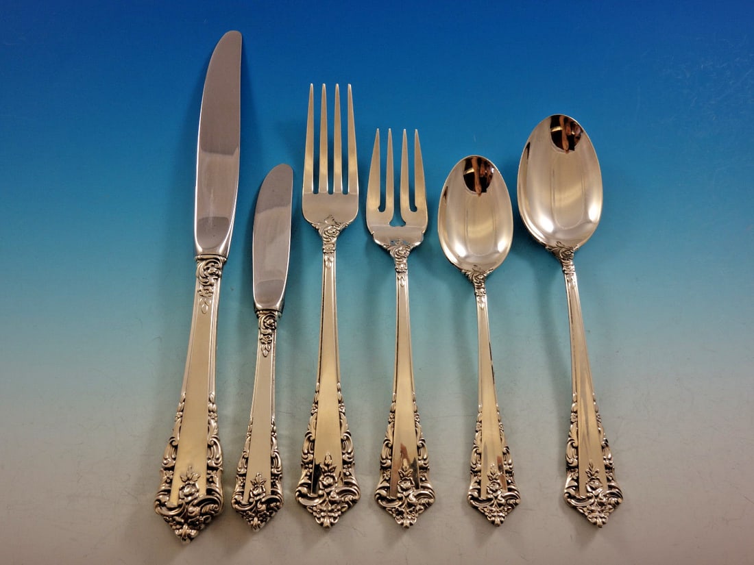 Lunt Rondelay Sterling Silver Flatware Set for 12 80 Pieces with Storage Chest: Lunt Rondelay Sterling Silver Flatware Set for 12 80 Pieces with Storage Chest Enhance your dining experience with the exquisite Rondelay Sterling Silver Flatware Set by Lunt. This post-1940 set is de