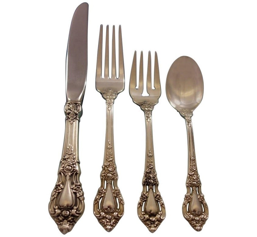 Eloquence by Lunt Sterling Silver Flatware Set for 8 - 32 Pieces with Storage Chest: Eloquence by Lunt Sterling Silver Flatware Set for 8 - 32 Pieces with Storage Chest Elevate your dining experience with the Eloquence by Lunt Sterling Silver Flatware Set. This exquisite 32-piece set