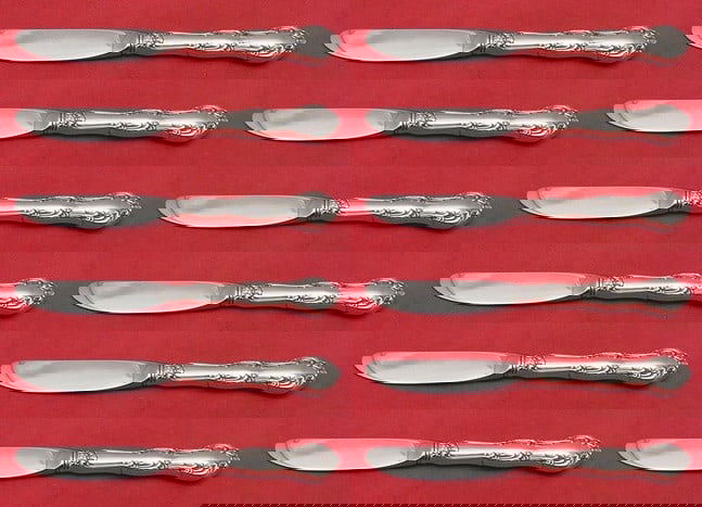 Wallace Old Atlanta Sterling Silver Butter Spreader Set 12 pcs: Wallace Old Atlanta Sterling Silver Butter Spreader Set 12 pcs Enhance your dining experience with this elegant 12-piece butter spreader set from the Old Atlanta pattern by Wallace. Each spreader feat