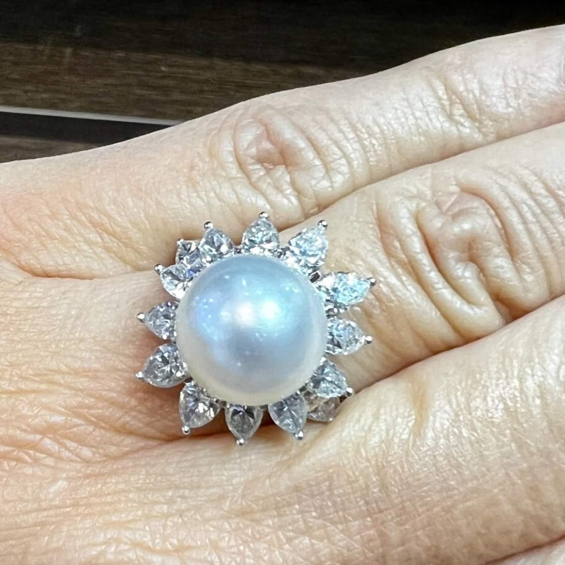 Stunning Platinum South Sea Pearl Diamond Ring 12.1mm 3.75Ct: Stunning Platinum South Sea Pearl Diamond Ring 12.1mm 3.75Ct This exquisite Platinum South Sea Pearl and Diamond Ring features a stunning 12.1mm South Sea pearl at its center, elegantly surrounded by