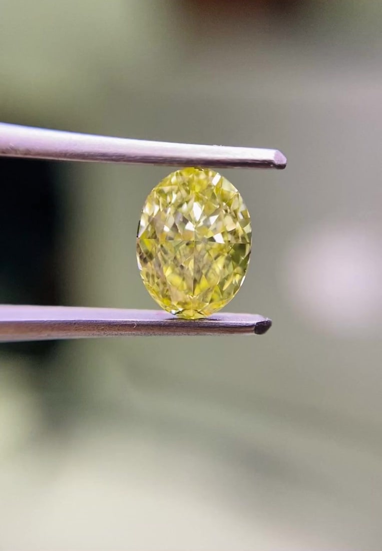 Loose Diamond - OVAL 0.61ct Fancy Intense Yellow SI1: Loose Diamond - OVAL 0.61ct Fancy Intense Yellow SI1 Source: Natural Shape: OVAL Carats: 0.61 Color: Fancy Intense Yellow Certification: GIA Video: