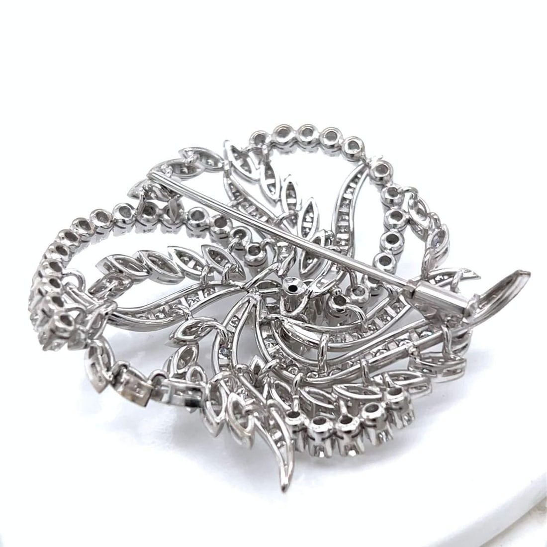 Platinum Art Deco Brooch 6.20 Ct Diamonds F-G VVS-VS (1 of 4)