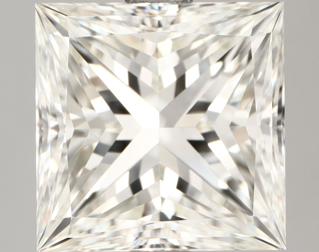 Loose Diamond - PRINCESS 3.02ct I VVS1: Loose Diamond - PRINCESS 3.02ct I VVS1 Source: Natural Shape: PRINCESS Carats: 3.02 Color: I Clarity: VVS1 Certification: IGI Video: