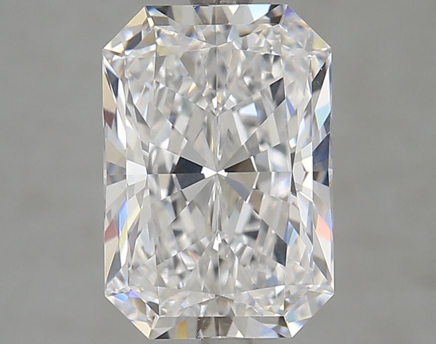 Loose Diamond - RADIANT 3.47ct D VVS1: Loose Diamond - RADIANT 3.47ct D VVS1 Source: This is a real non-mined Diamond that has been grown in a lab Shape: RADIANT Carats: 3.47 Color: D Clarity: VVS1 Certification: GIA Video: