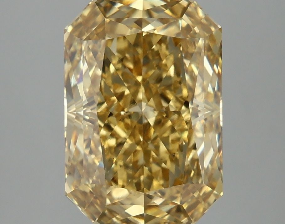 Loose Diamond - RADIANT 3.84ct Fancy Vivid Yellow VS1: Loose Diamond - RADIANT 3.84ct Fancy Vivid Yellow VS1 Source: This is a real non-mined Diamond that has been grown in a lab Shape: RADIANT Carats: 3.84 Color: Fancy Vivid Yellow Certification: IGI Vid