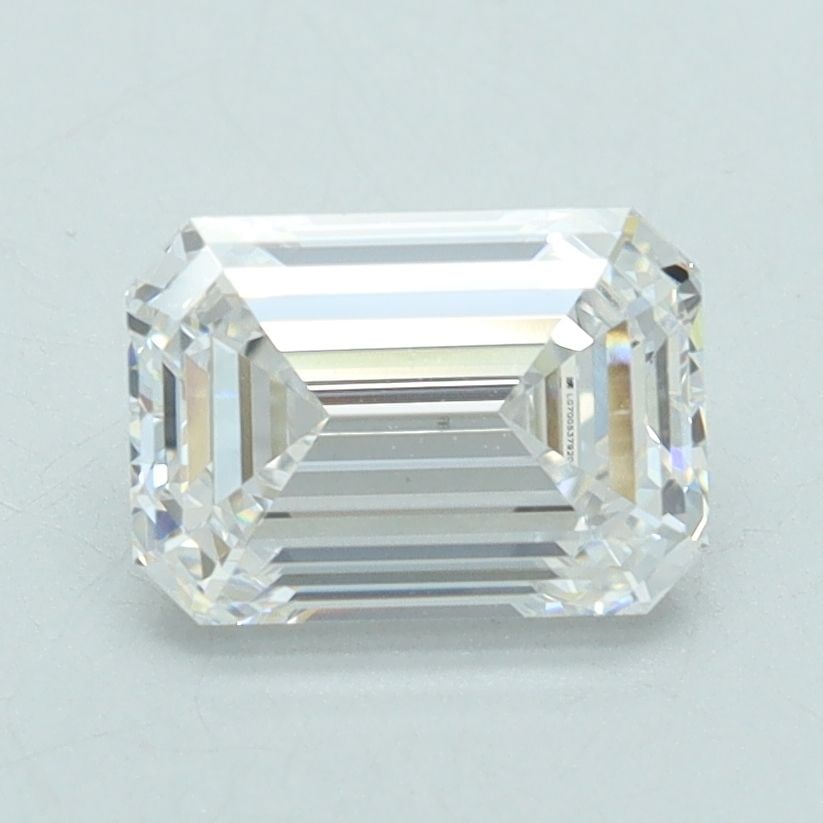 Loose Diamond - EMERALD 1.03ct D VVS2: Loose Diamond - EMERALD 1.03ct D VVS2 Source: This is a real non-mined Diamond that has been grown in a lab Shape: EMERALD Carats: 1.03 Color: D Clarity: VVS2 Certification: IGI Video: