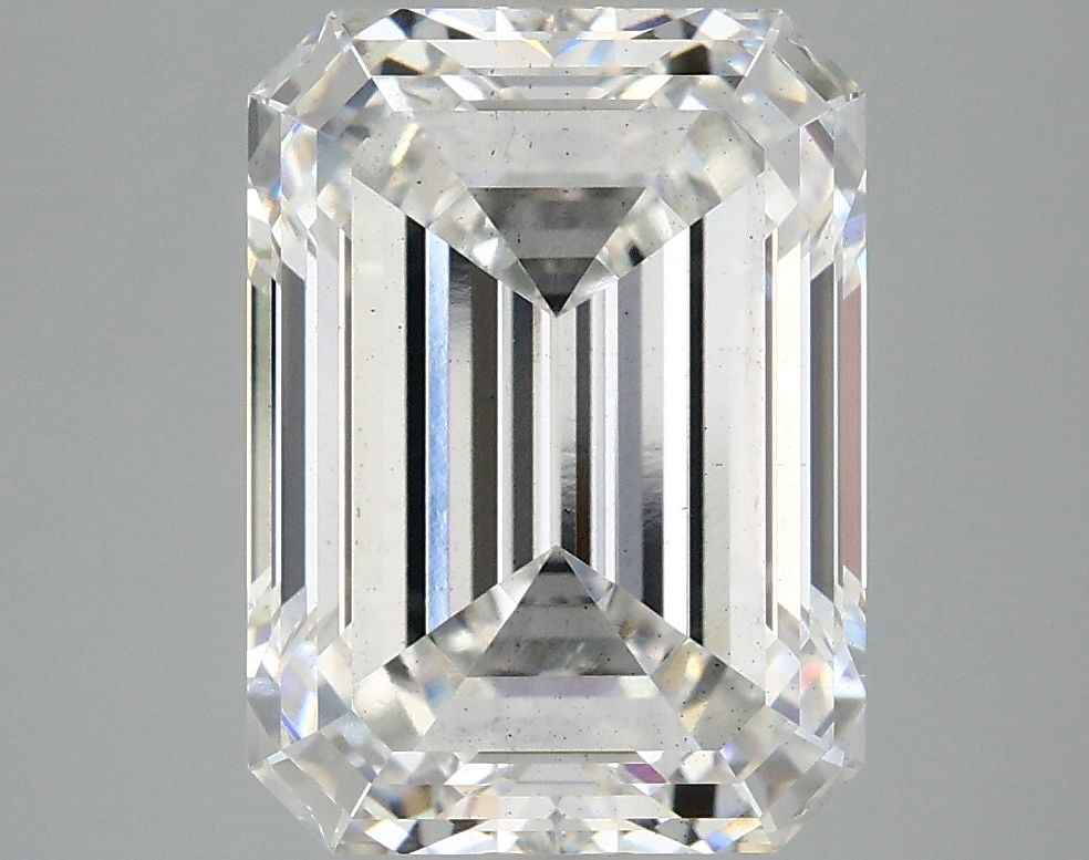 Loose Diamond - EMERALD 5.06ct E VS2: Loose Diamond - EMERALD 5.06ct E VS2 Source: This is a real non-mined Diamond that has been grown in a lab Shape: EMERALD Carats: 5.06 Color: E Clarity: VS2 Certification: IGI Video: