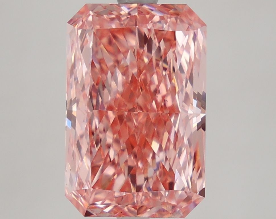 Loose Diamond - RADIANT 3.92ct Fancy Vivid Pink VS1: Loose Diamond - RADIANT 3.92ct Fancy Vivid Pink VS1 Source: This is a real non-mined Diamond that has been grown in a lab Shape: RADIANT Carats: 3.92 Color: Fancy Vivid Pink Certification: IGI Video: