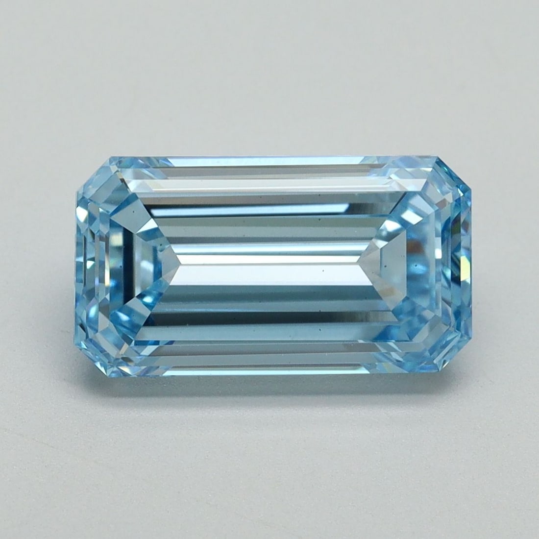 Loose Diamond - EMERALD 3.5ct Fancy Intense Blue VS2: Loose Diamond - EMERALD 3.5ct Fancy Intense Blue VS2 Source: This is a real non-mined Diamond that has been grown in a lab Shape: EMERALD Carats: 3.5 Color: Fancy Intense Blue Certification: IGI Video