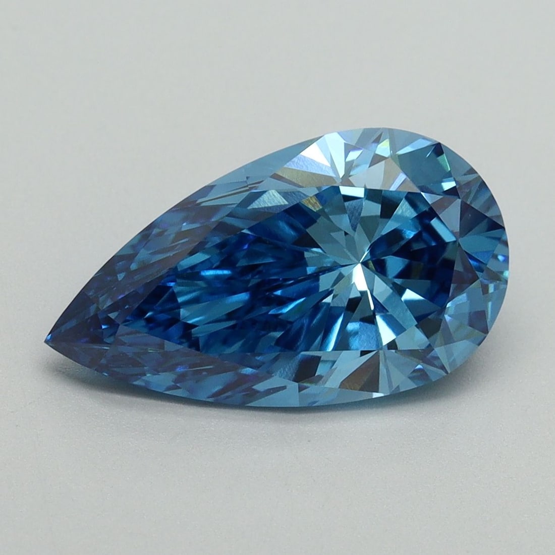 Loose Diamond - PEAR 3.03ct Fancy Vivid Blue VVS2: Loose Diamond - PEAR 3.03ct Fancy Vivid Blue VVS2 Source: This is a real non-mined Diamond that has been grown in a lab Shape: PEAR Carats: 3.03 Color: Fancy Vivid Blue Certification: IGI Video: