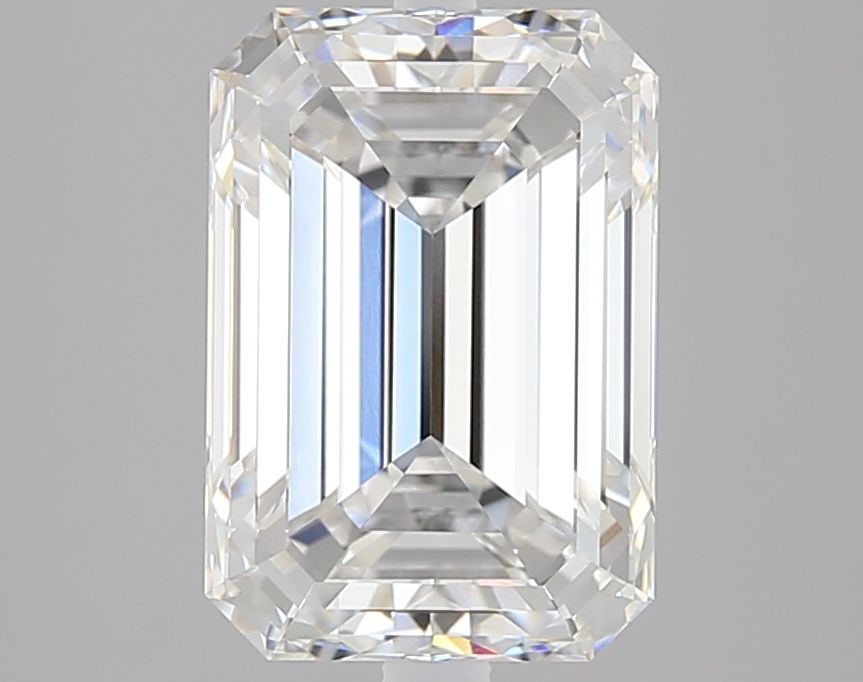Loose Diamond - EMERALD 4.01ct E IF: Loose Diamond - EMERALD 4.01ct E IF Source: This is a real non-mined Diamond that has been grown in a lab Shape: EMERALD Carats: 4.01 Color: E Clarity: IF Certification: IGI Video: