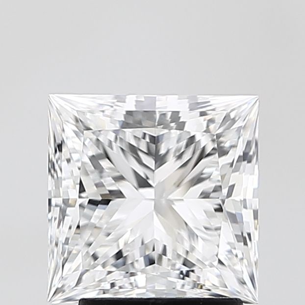 Loose Diamond - PRINCESS 2.7ct E VVS2: Loose Diamond - PRINCESS 2.7ct E VVS2 Source: This is a real non-mined Diamond that has been grown in a lab Shape: PRINCESS Carats: 2.7 Color: E Clarity: VVS2 Certification: IGI Video: