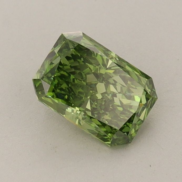 Loose Diamond - RADIANT 0.72ct Fancy Vivid Green VVS2: Loose Diamond - RADIANT 0.72ct Fancy Vivid Green VVS2 Source: This is a real non-mined Diamond that has been grown in a lab Shape: RADIANT Carats: 0.72 Color: Fancy Vivid Green Certification: IGI Vide