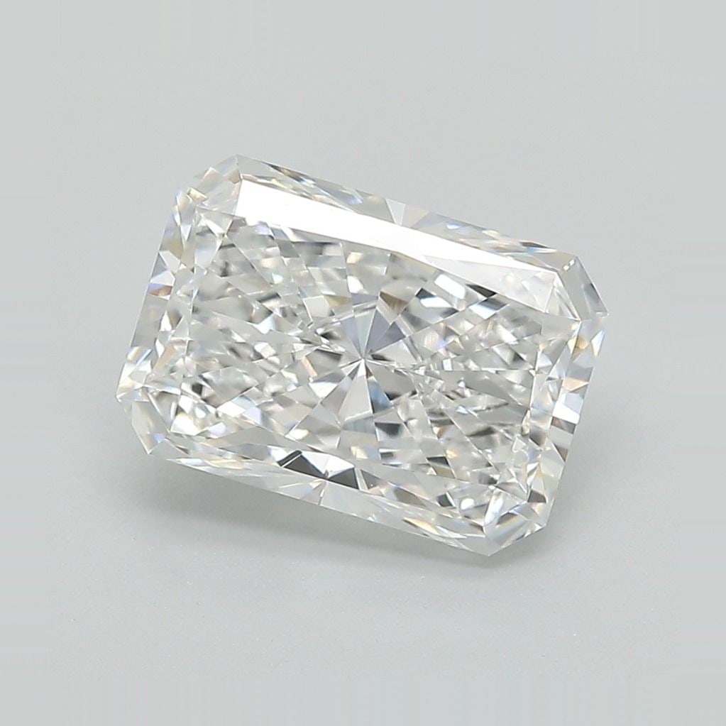 Loose Diamond - RADIANT 1.81ct E VVS2: Loose Diamond - RADIANT 1.81ct E VVS2 Source: This is a real non-mined Diamond that has been grown in a lab Shape: RADIANT Carats: 1.81 Color: E Clarity: VVS2 Certification: IGI Video: