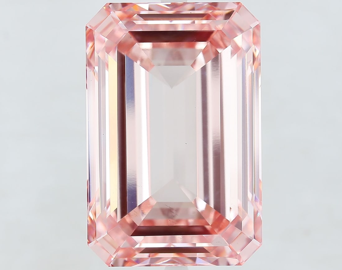 Loose Diamond - EMERALD 30.67ct Fancy Vivid Pink VS2: Loose Diamond - EMERALD 30.67ct Fancy Vivid Pink VS2 Source: This is a real non-mined Diamond that has been grown in a lab Shape: EMERALD Carats: 30.67 Color: Fancy Vivid Pink Certification: IGI