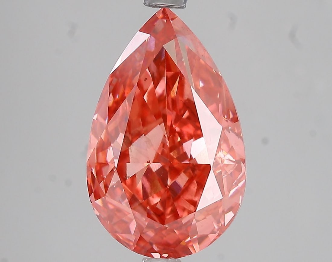 Loose Diamond - PEAR 5.01ct Fancy Vivid Pink SI1: Loose Diamond - PEAR 5.01ct Fancy Vivid Pink SI1 Source: This is a real non-mined Diamond that has been grown in a lab Shape: PEAR Carats: 5.01 Color: Fancy Vivid Pink Certification: IGI Video:
