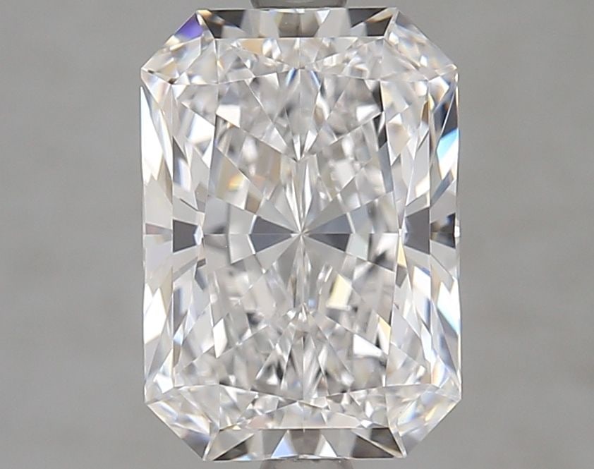 Loose Diamond - RADIANT 3.16ct D IF: Loose Diamond - RADIANT 3.16ct D IF Source: This is a real non-mined Diamond that has been grown in a lab Shape: RADIANT Carats: 3.16 Color: D Clarity: IF Certification: IGI Video: