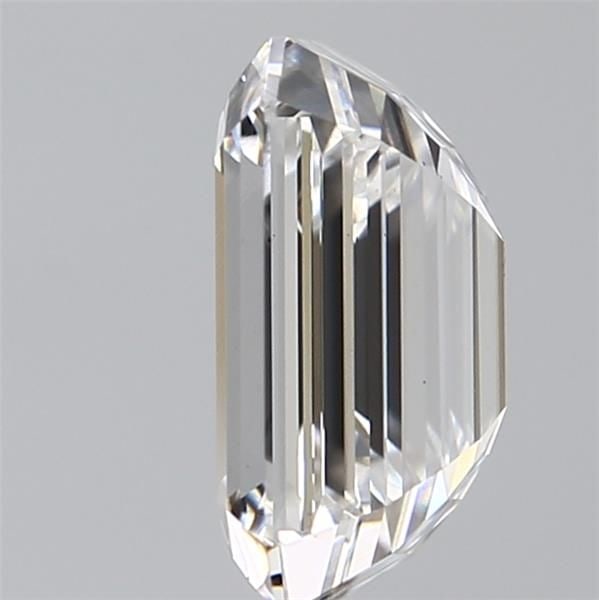 Loose Diamond - EMERALD 2.06ct E VS1: Loose Diamond - EMERALD 2.06ct E VS1 Source: This is a real non-mined Diamond that has been grown in a lab Shape: EMERALD Carats: 2.06 Color: E Clarity: VS1 Certification: GIA Video: