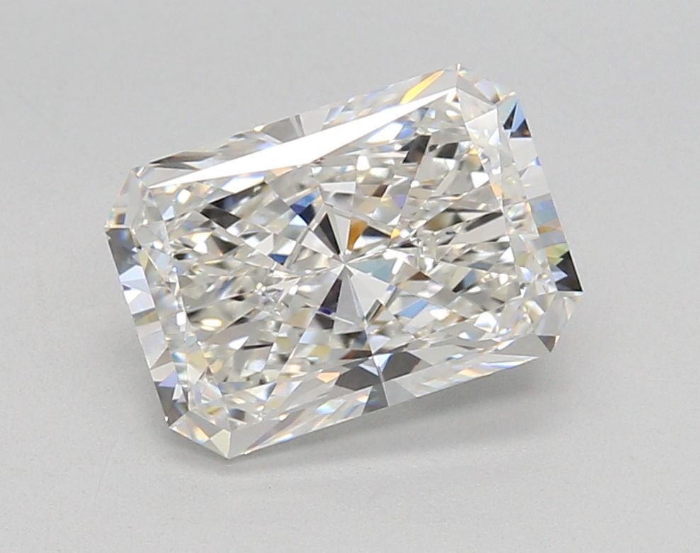 Loose Diamond - RADIANT 2.7ct F VVS1: Loose Diamond - RADIANT 2.7ct F VVS1 Source: This is a real non-mined Diamond that has been grown in a lab Shape: RADIANT Carats: 2.7 Color: F Clarity: VVS1 Certification: IGI Video: