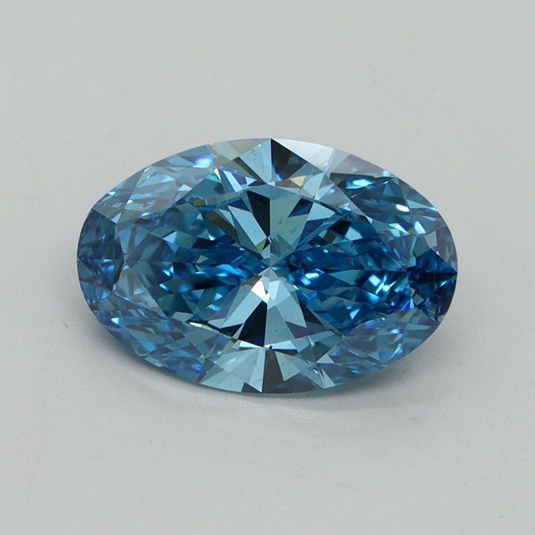 Loose Diamond - OVAL 2.01ct Fancy Vivid Blue VS2: Loose Diamond - OVAL 2.01ct Fancy Vivid Blue VS2 Source: This is a real non-mined Diamond that has been grown in a lab Shape: OVAL Carats: 2.01 Color: Fancy Vivid Blue Certification: IGI Video: