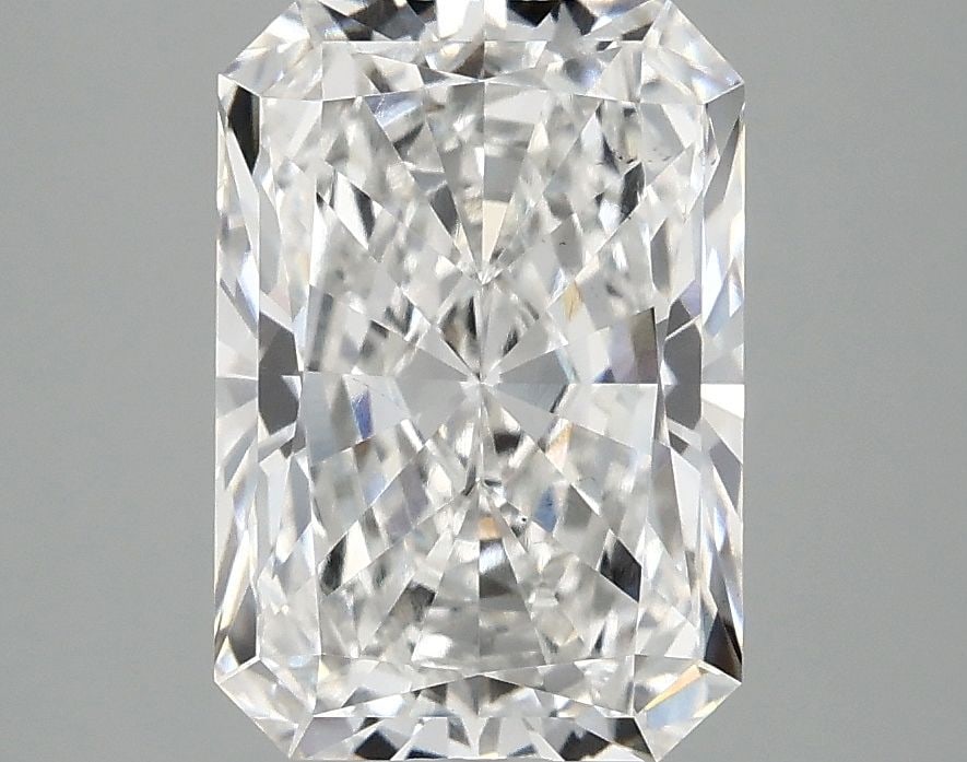 Loose Diamond - RADIANT 2.9ct E VS1: Loose Diamond - RADIANT 2.9ct E VS1 Source: This is a real non-mined Diamond that has been grown in a lab Shape: RADIANT Carats: 2.9 Color: E Clarity: VS1 Certification: IGI PLEASE NOTE: Framed, Large