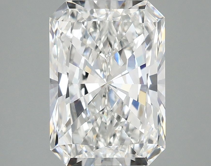 Loose Diamond - RADIANT 2.99ct E VS1: Loose Diamond - RADIANT 2.99ct E VS1 Source: This is a real non-mined Diamond that has been grown in a lab Shape: RADIANT Carats: 2.99 Color: E Clarity: VS1 Certification: IGI Video: